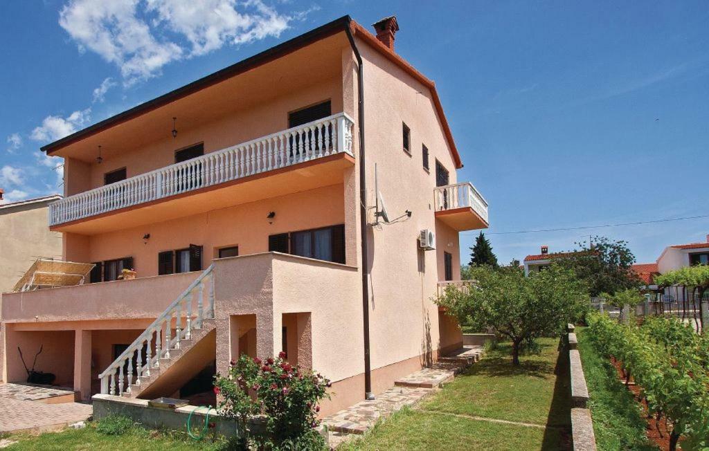 Appartamento Vito 2 Pola Esterno foto